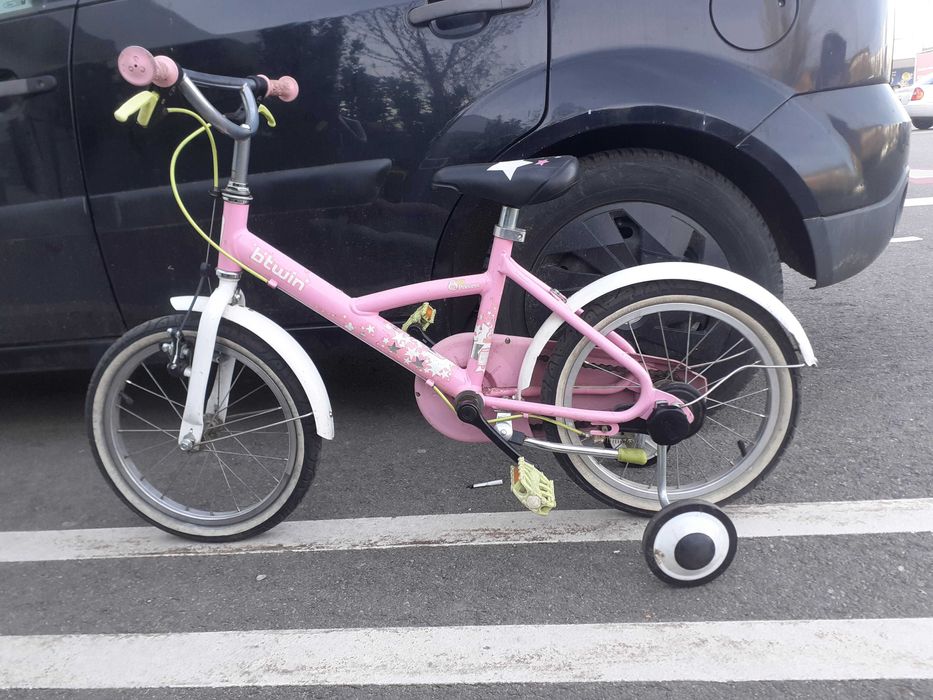 Vand bicicleta,  16 inch, stare foarte buna, pret 270 lei