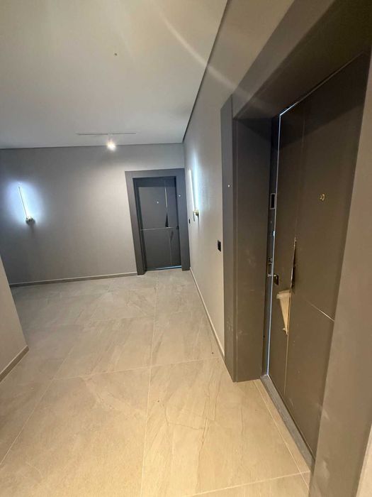 Продава се Двустаен апартамент в Пловдив, Остромила - 72 кв.м за 1334 €/кв.м - Снимка #8