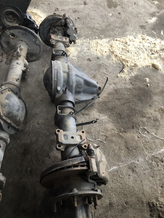 Мост 906 Mercedes Мерседес