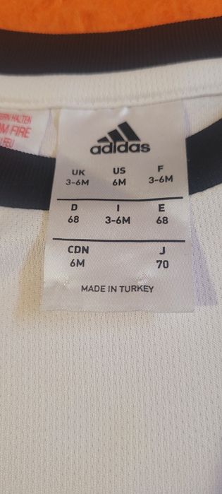 Бебешки спортен екип Адидас на ФК " Бешикташ"