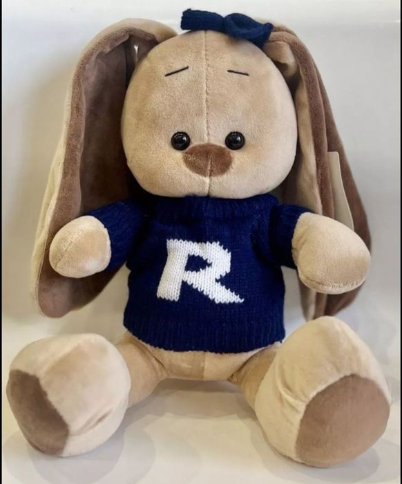 Плюшевый большой заяц