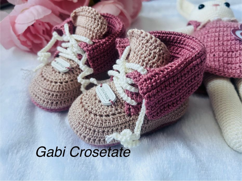 Set crosetat pt bebelusi