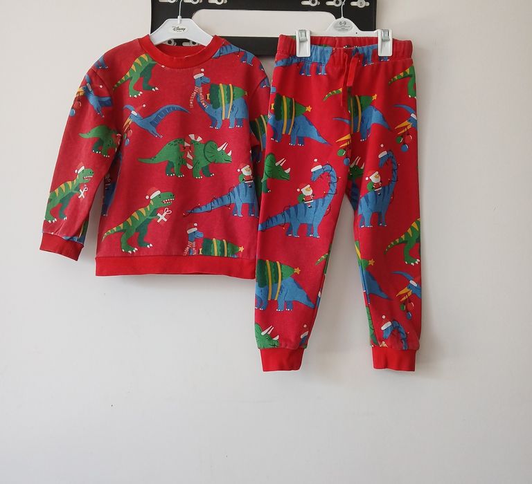 Комплекти  benetton  h&m 4-5 години