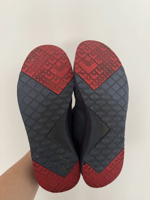 Оригинальные кроссовки Lacoste 43-го размера