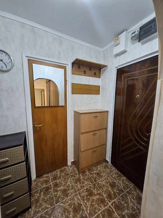 Apartament 2 camere decomandat, mobilat, loc de parcare inclus. Zona Sos.Giurgiului cu Luica