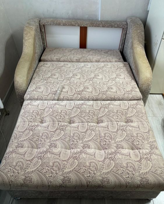 Продам диван самовывоз