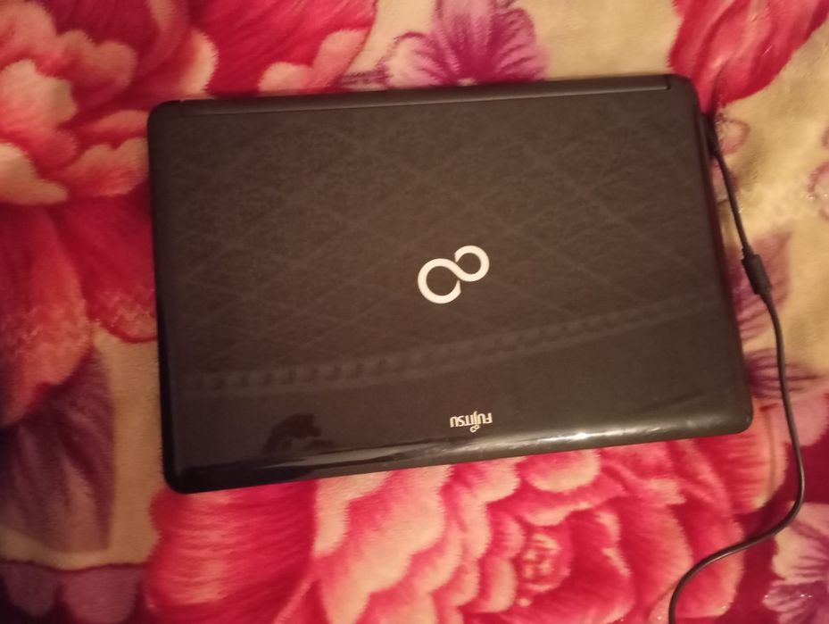 Прадам нодбук Fujitsu