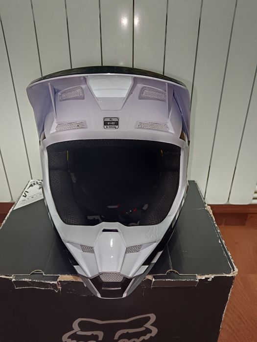 Cască Motocross Fox V1 MIPS (Alb/Negru