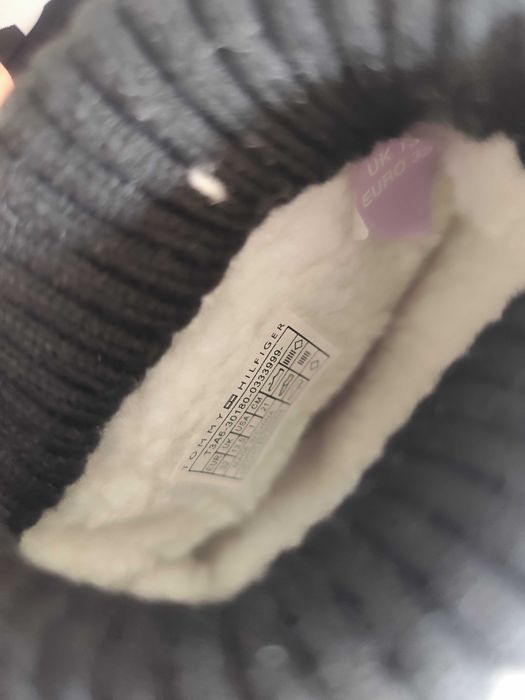 Нови оригинални апрески Tommy Hilfiger