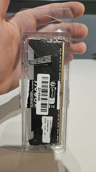 Рам памет Kingston Fury 32gb ddr4 rgb