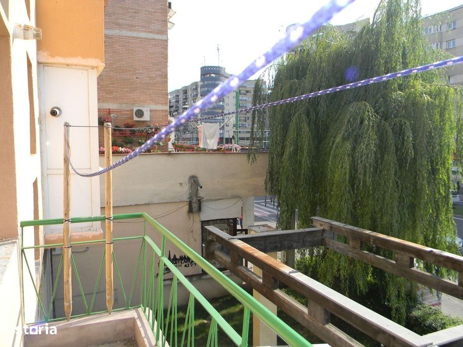 Garsoniera FAGET ,bloc de apartamente!