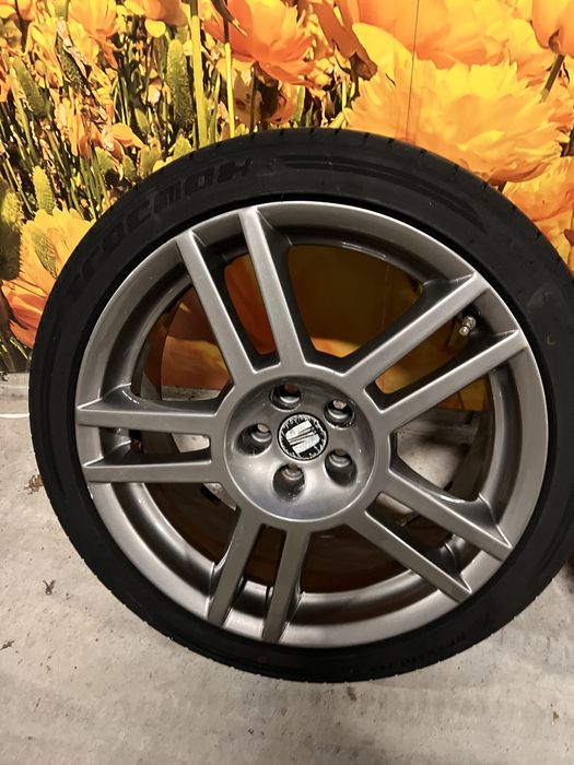 Seat OEM RONAL 18” original 5x100