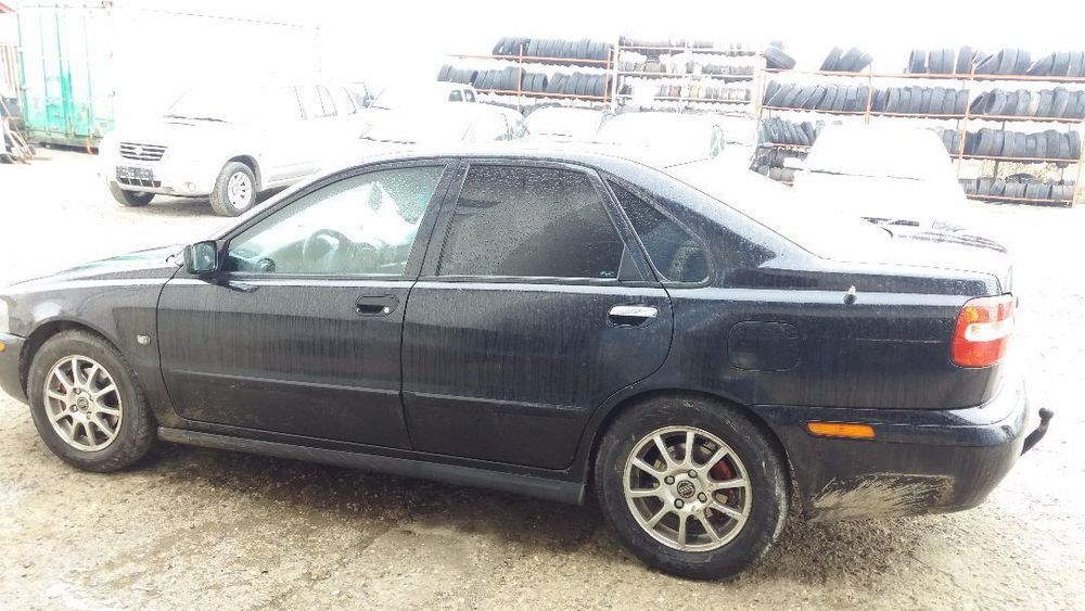 Dezmembrez Volvo S40