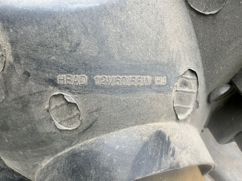 Фары Toyota RAV4