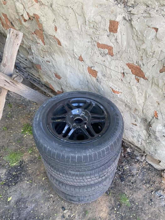 Продам диски с летней резиной