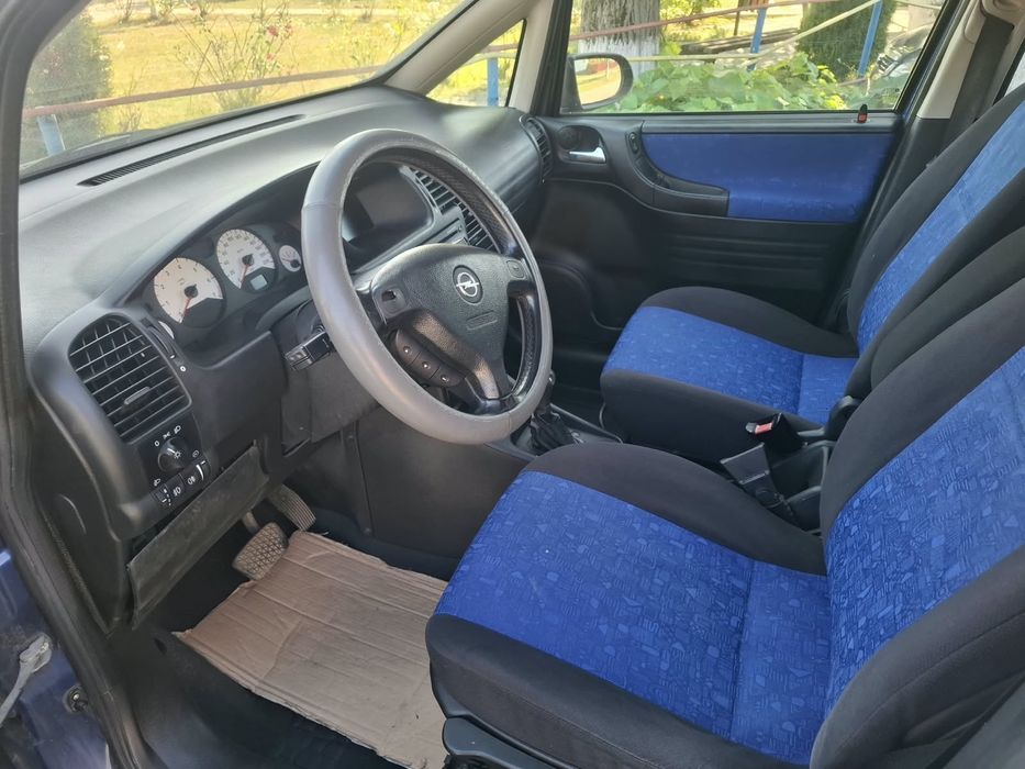 Opel zafira A.2002