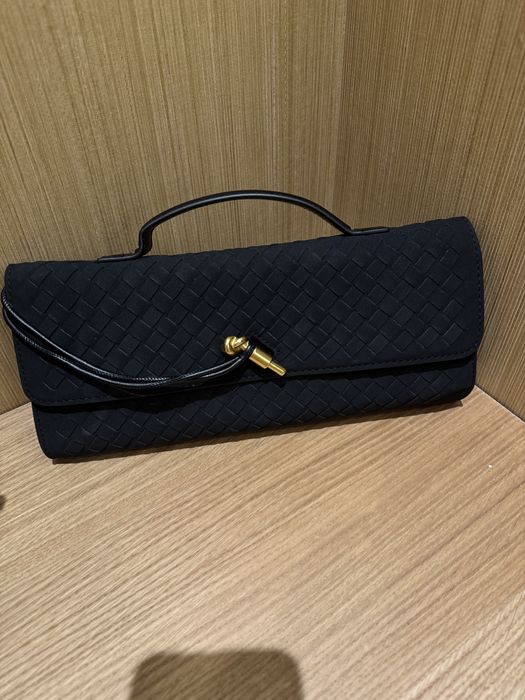 Дамска велурена черна чанта Bottega V