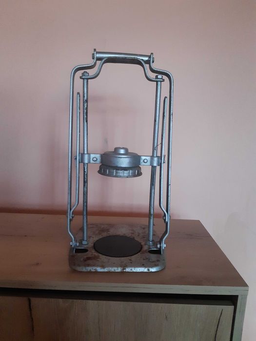 Лосотова затварачка за буркани и шишета тип Омния, ретро