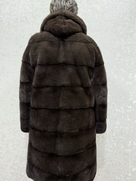 Продам норковую шубу