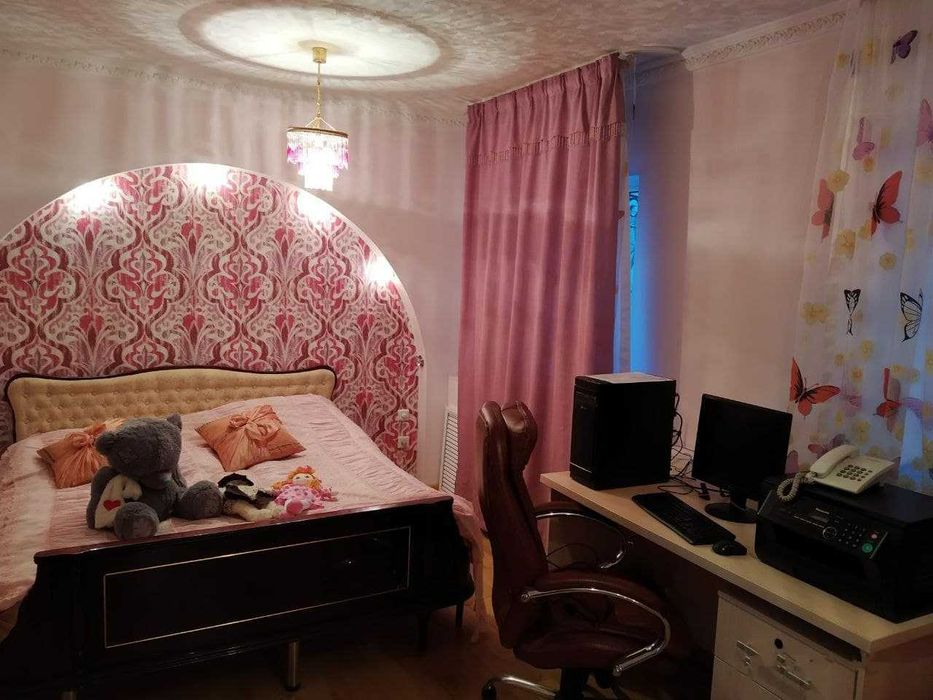 Двухуровневый дом 6 комнат на участке 2.6 сотки