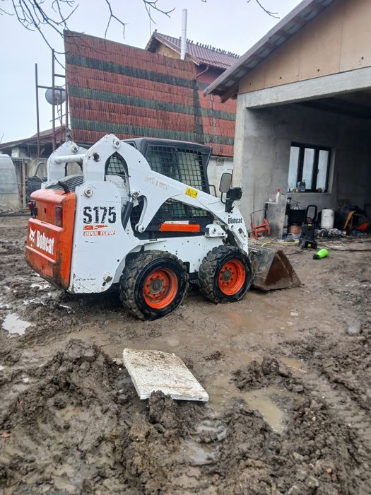 Inchiriez excavator 3,5 tone