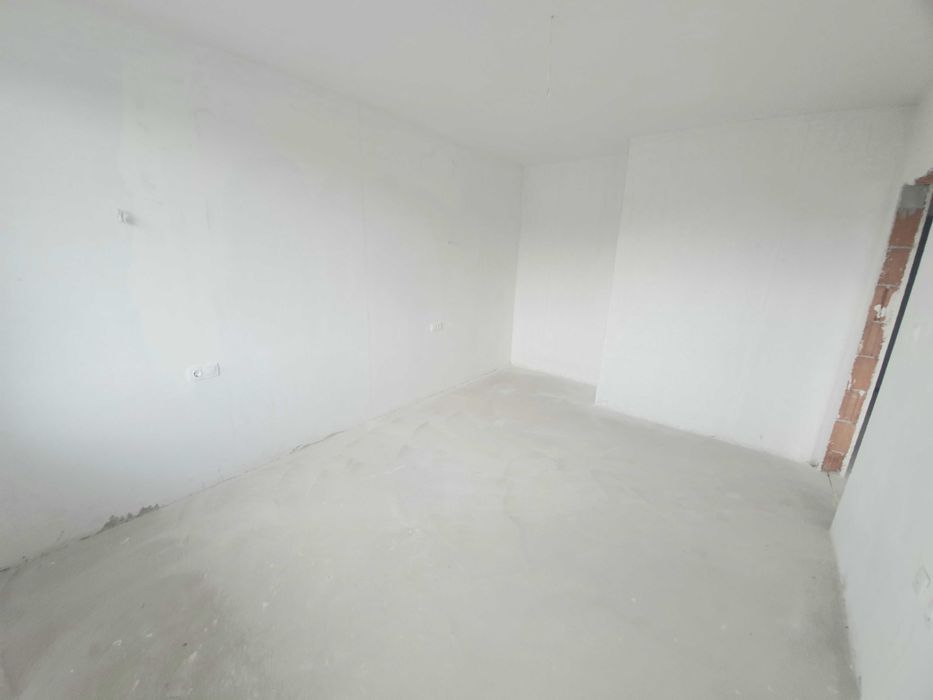 Продава се Тристаен апартамент в Велико Търново, Център - 91 кв.м за 1143 €/кв.м - Снимка #5