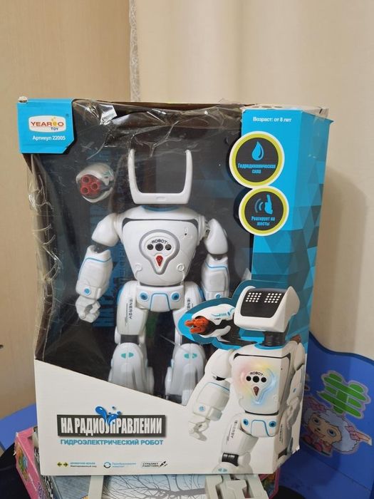 Игрушка гидро робот