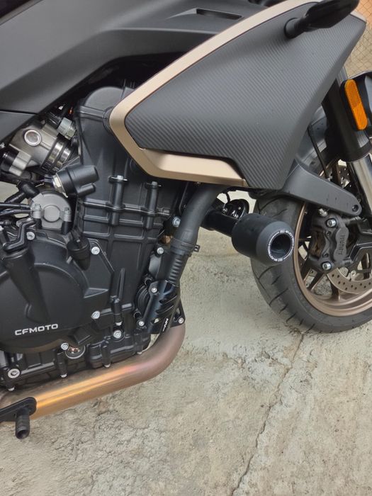 CF Moto 800 nk advanced