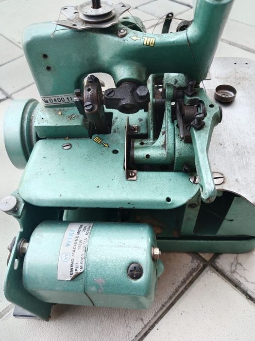 Продам оверлок б/у