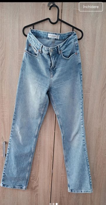Blugi drepti Stradivarius marime 38 albastru deschis