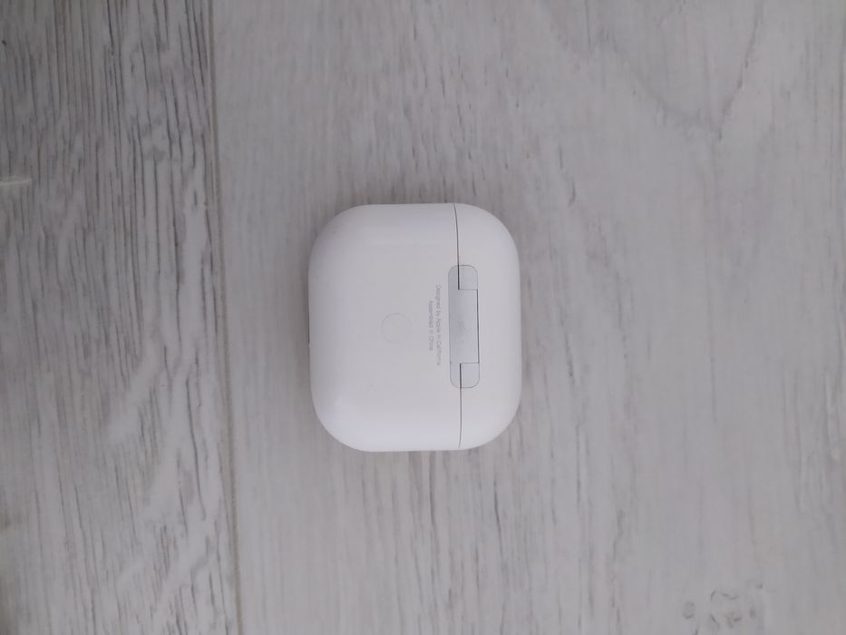 AirPods (бұзылып қалған)