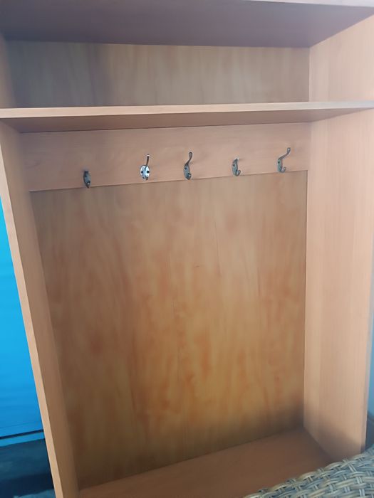 Продам шкаф в прихожую