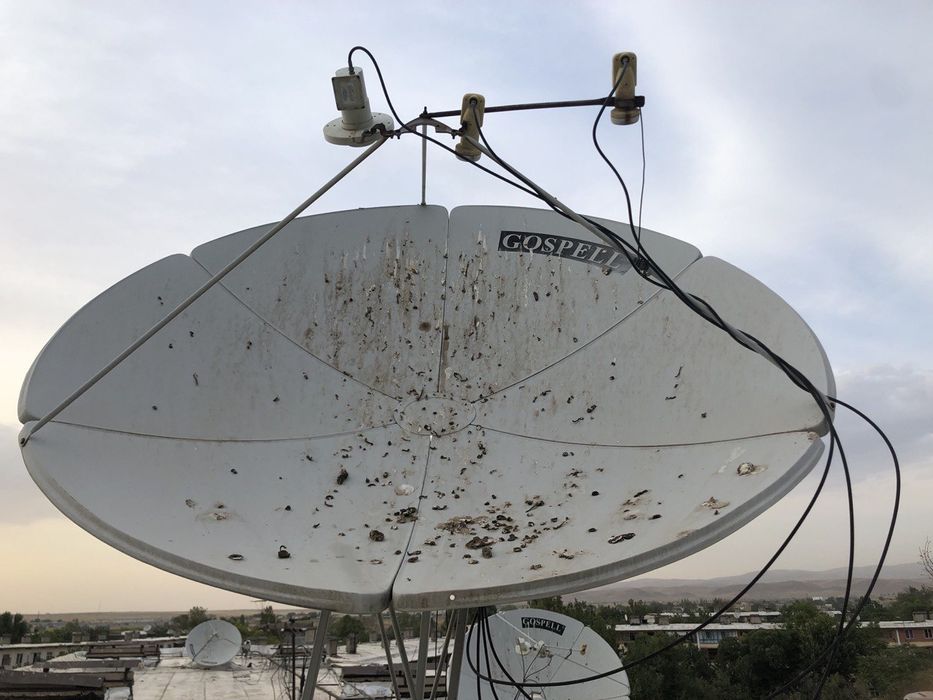 Дешево в 3 мик.Спутниковая большая антенна COSPEEL с 3емя головками