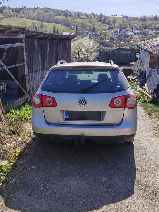 Vând Volkswagen passat B6