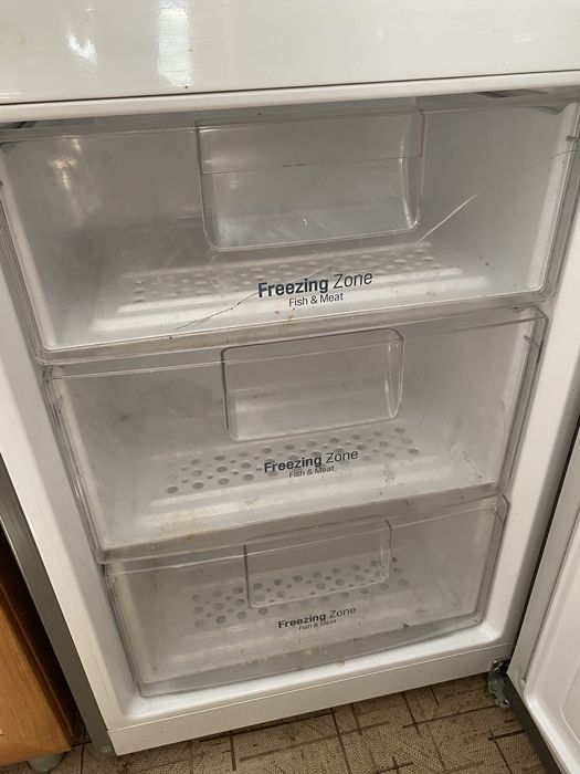 Продам холодильник  LG