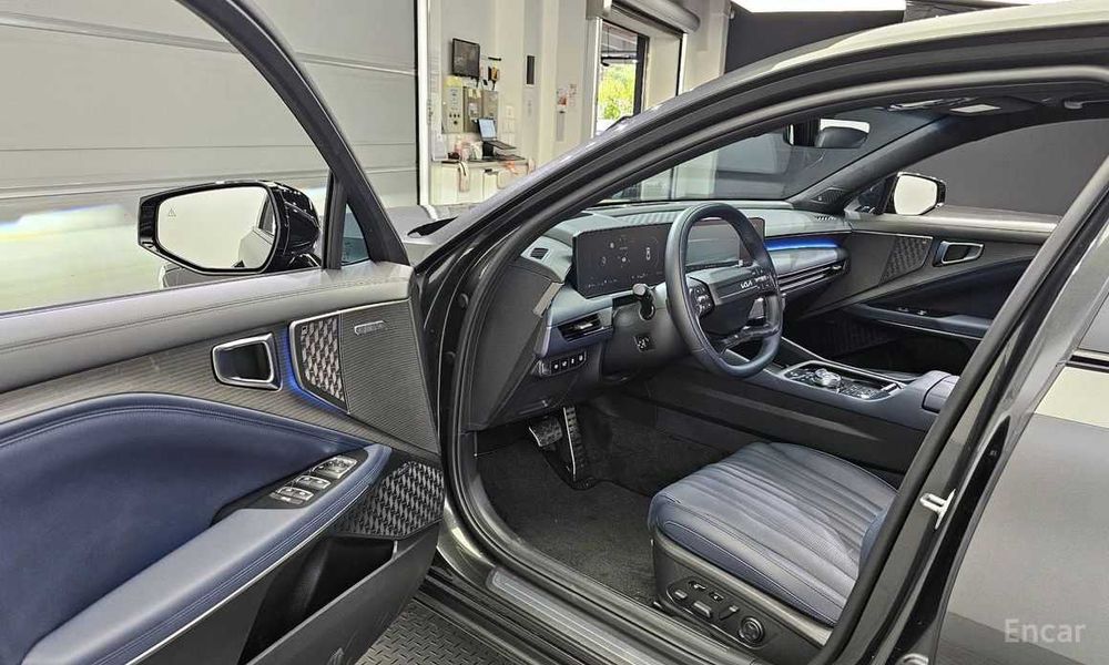 Kia K8 Hybrid Full Signature Black