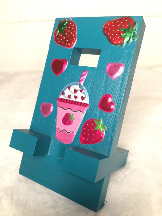 Подставка под телефон