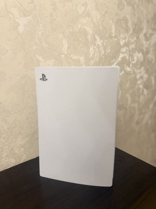 PS5 825GB + 8 игр на дисках | Отличное состояние