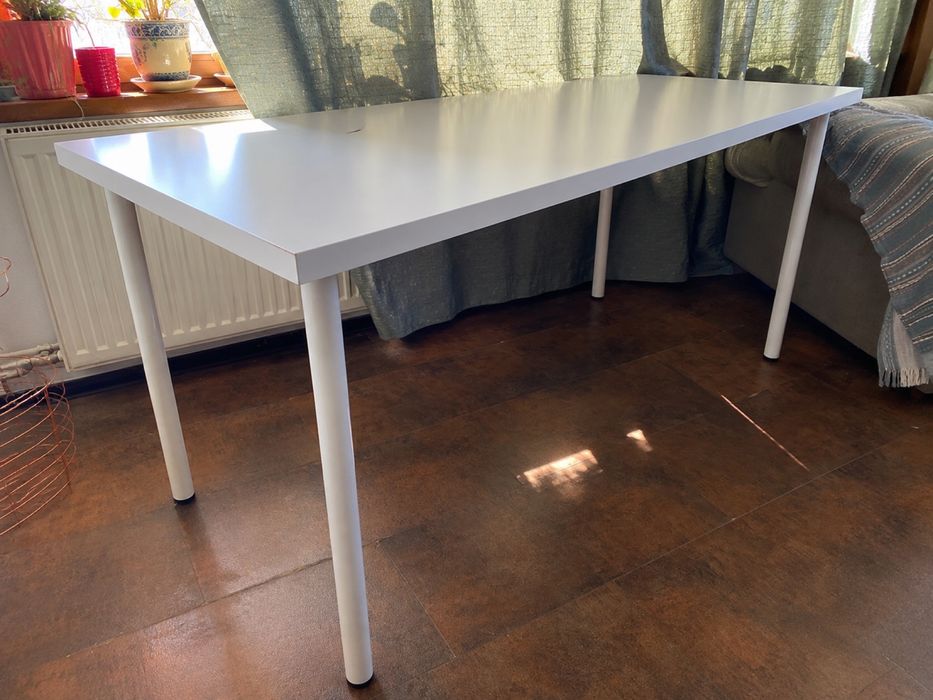 Masă IKEA albă 150x75 cm – 6 persoane – stare foarte bună - living / gradina / foisor / terasa