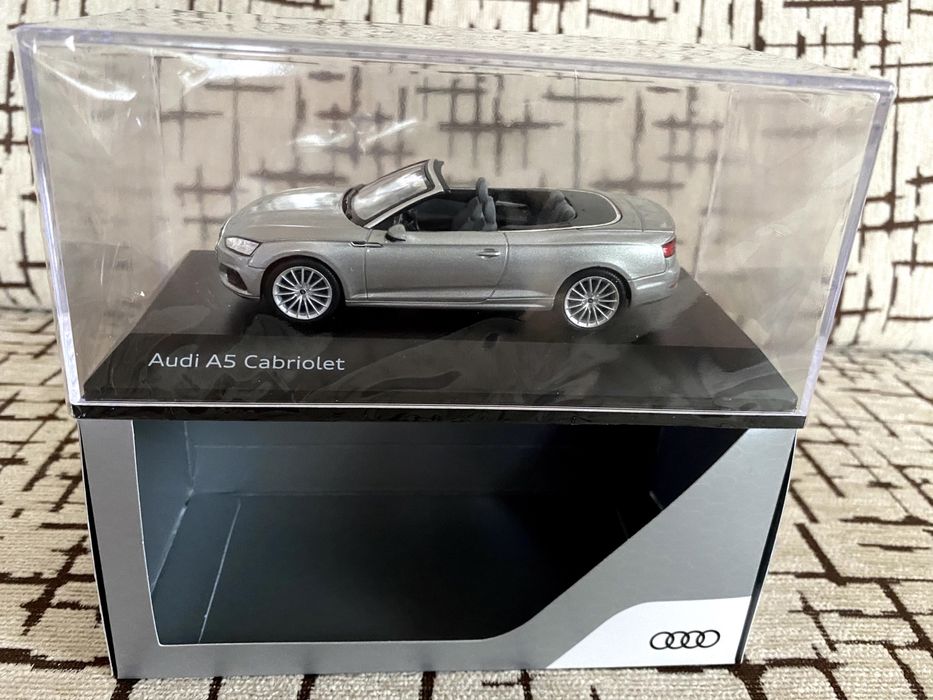 AUDI A5 CABRIOLET macheta auto scara 1:43 SPARk dealer edition