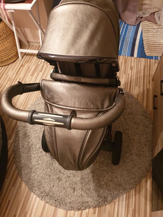 Бебешка количка EGG