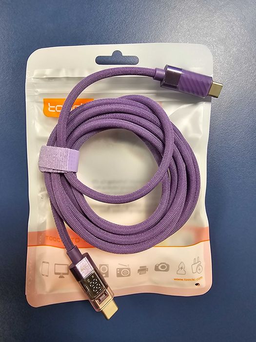 Cablu 100W afișaj digital USB-C/USB-C 2m.