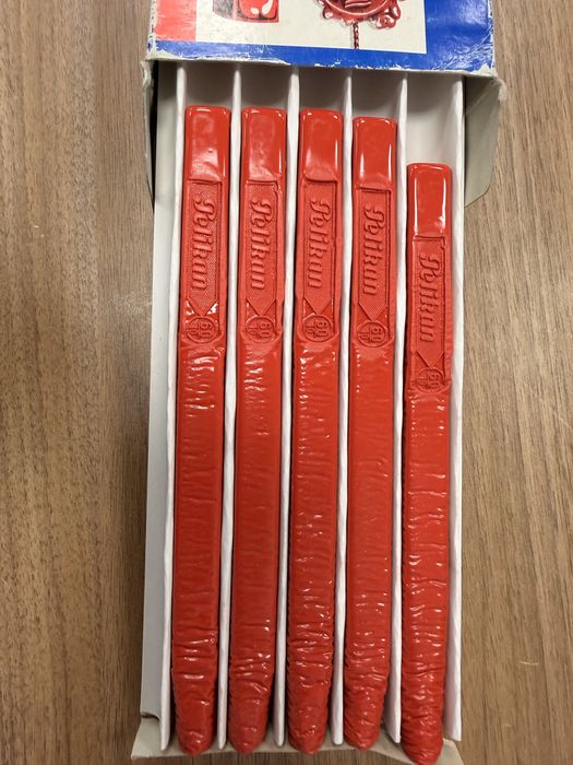 Сургуч красный Pelikan