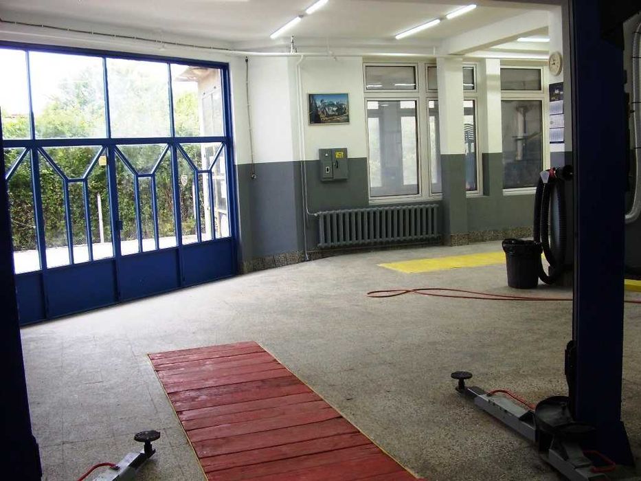 Дава се под наем Промишлена сграда в София, Лозенец - 194 кв.м за 612 € - Снимка #3