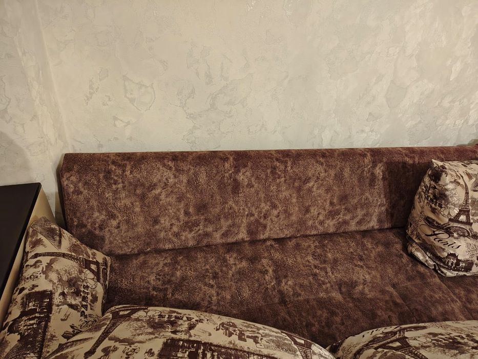 Продам диван угловой