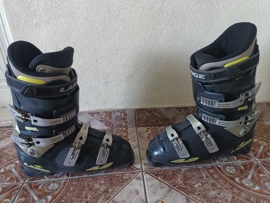 Pereche clapari ski Lange L8, mărimea 42./332 mm, schi /sport