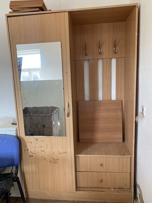 Прихожка с вешалкой