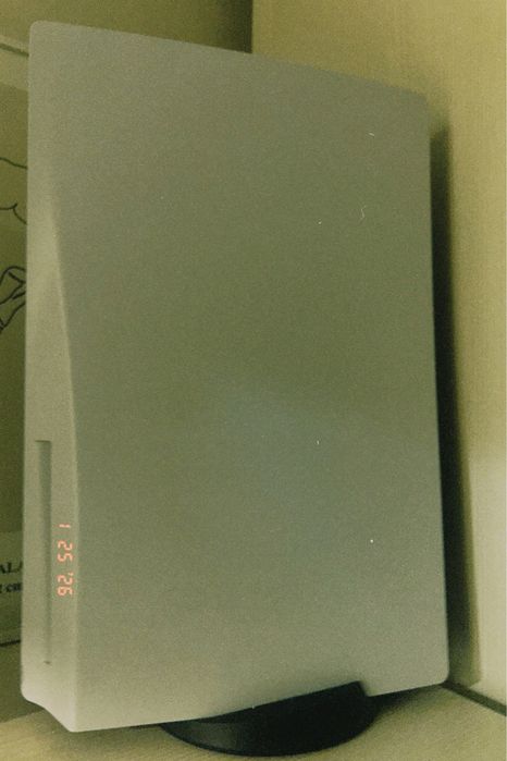 Продаю Playstation 5