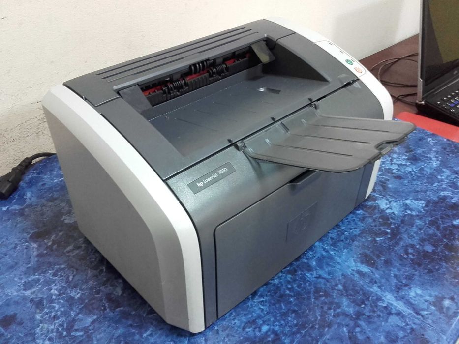 Отличен!!! Лазерен принтер HP LaserJet 1010