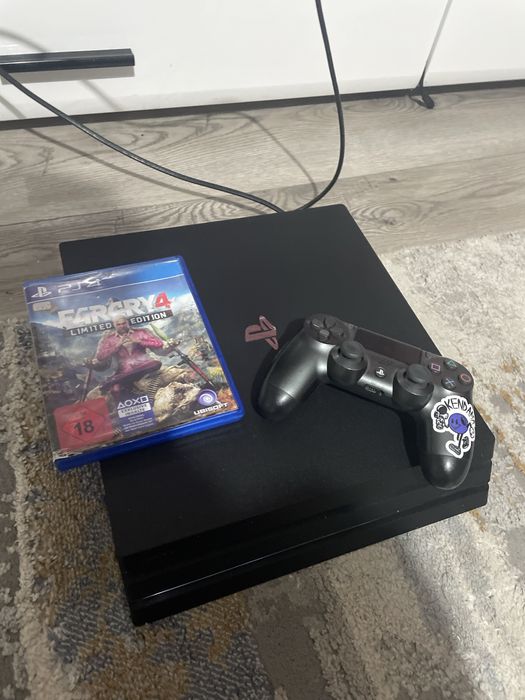 Ps4 pro 1tb in stare buna
